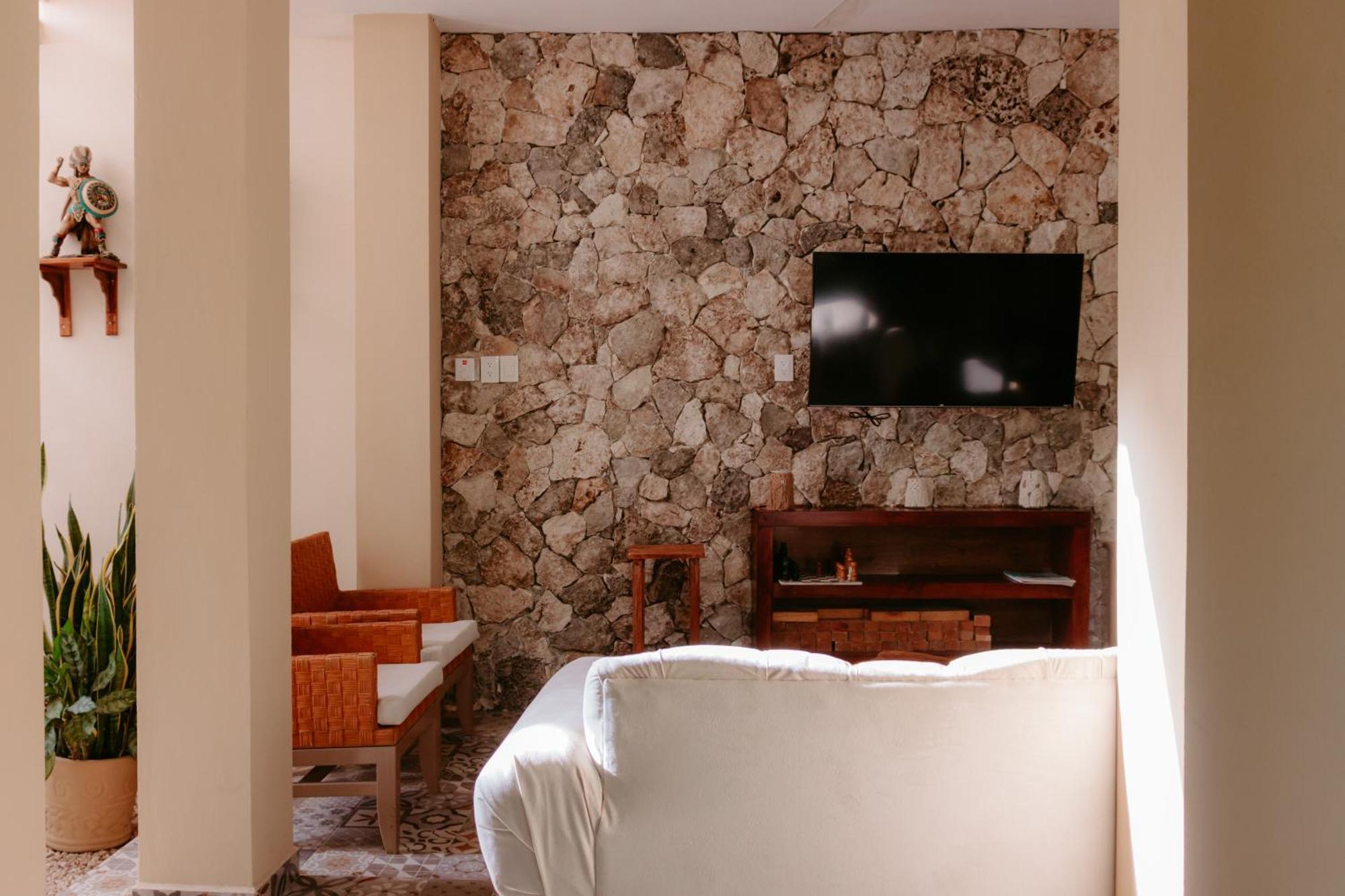 Hostal Tunich Naj & Hotel Valladolid  Esterno foto